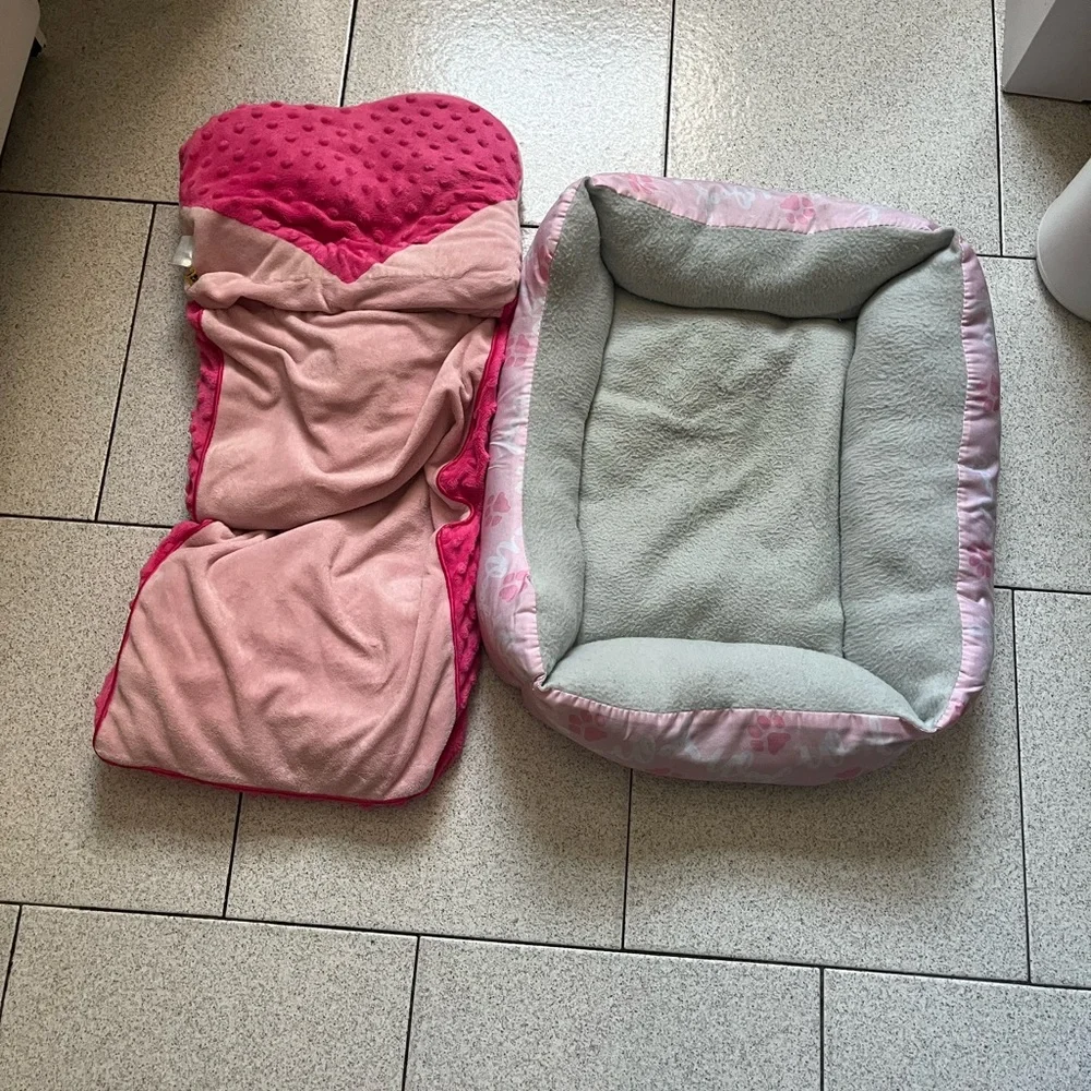 Dog bed bundle 3 beds